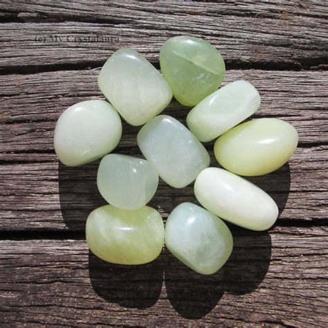 The Healing Touch of Jade: Exploring its Divine Properties